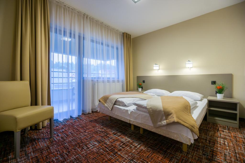 Pensjonat Kanion Bed & Breakfast Szklarska Poreba Bagian luar foto